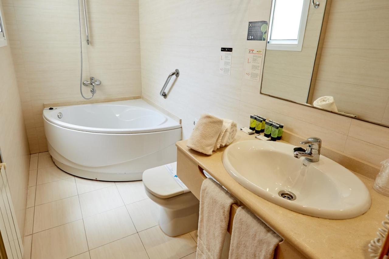 Hotel Dona Lola à Castellón de la Plana Extérieur photo