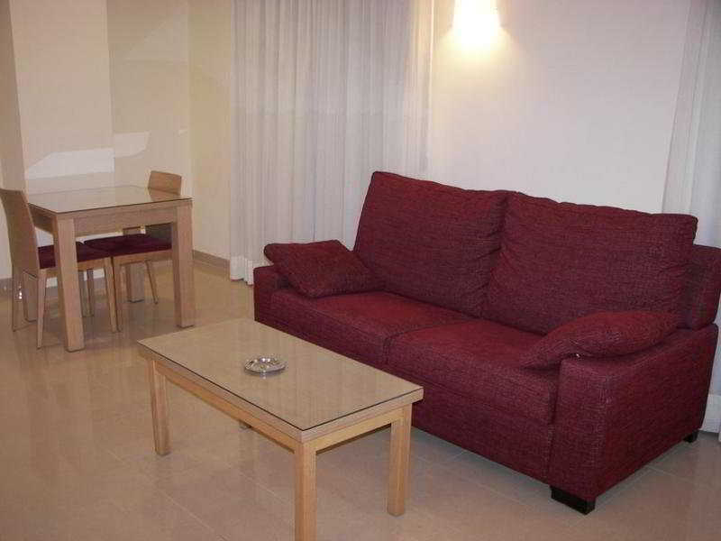 Hotel Dona Lola à Castellón de la Plana Extérieur photo